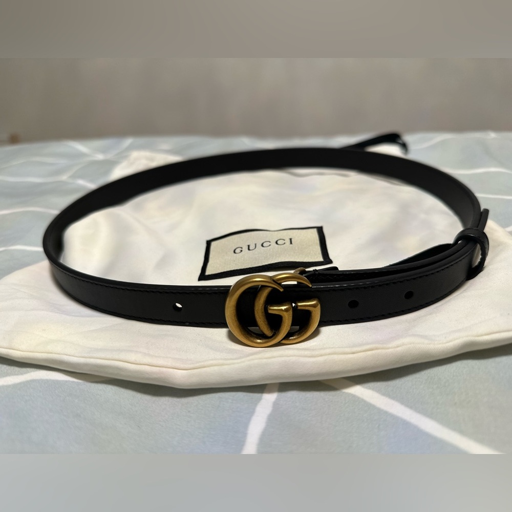 GG Marmont thin leather belt with shiny buckle- authentic